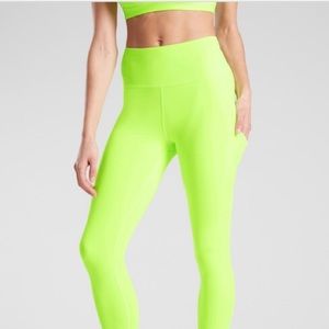 NEW Athleta Ultimate Stash Pocket 7/8 Tight Leggings XL Neon Yellow/Gree…